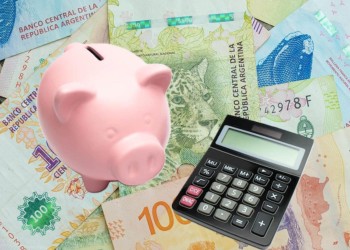 Sueldos versus inflación: gremios elevan el piso de paritarias al 95% y se dispara la pelea