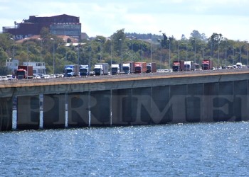 Las “coimas” para adelantarse en el puente cada vez más naturalizadas