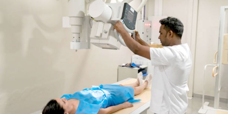 PROFESIONALES. Recordaron que para manipular la radiación ionizante hay que ser técnico o licenciado.