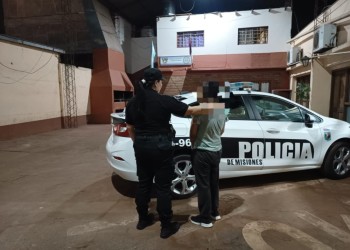 Agredía a la gente con un bastón y terminó detenida