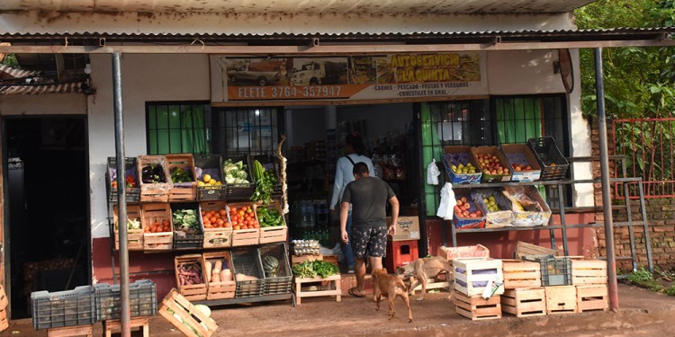 LA ESCENA. El autoservicio está ubicado en el barrio La Ripiera de Garupá. El atraco fue el miércoles a la noche.