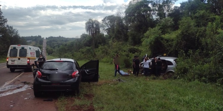 En Eldorado, los ocupantes de ambos vehículos sufrieron lesiones.