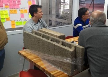 Materiales de construcción a base de residuos de madera