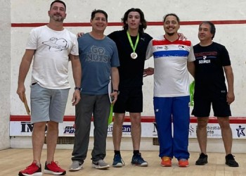 Squash: Son profetas en su tierra