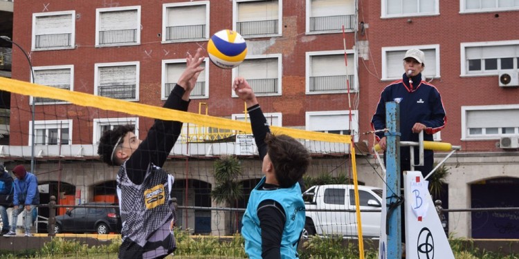 Despedida con gloria para misioneros en los Juegos Evita