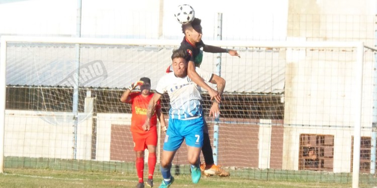 DUELO. Melgarejo y Gauto se volverán a ver las caras en el juego de hoy (Foto: gentileza C.Reble)