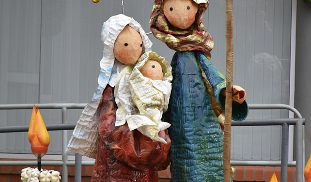 Como preludio de Navidad, esta noche Capioví encenderá las luces de su arbolito