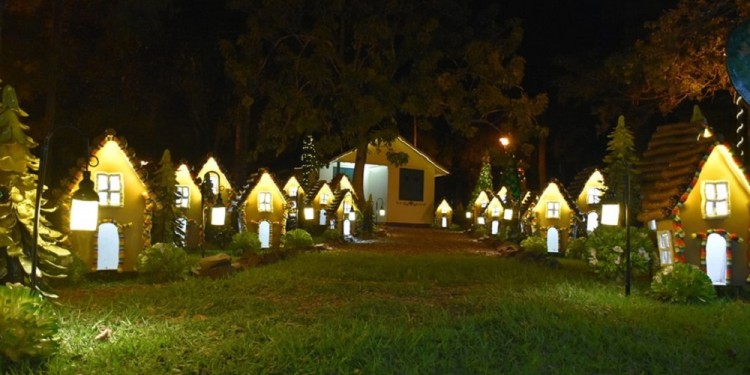 Como preludio de Navidad, esta noche Capioví encenderá las luces de su arbolito