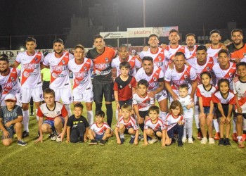 Guaraní goleó 8 a 0 a Vicov y ya piensa en la siguiente fase