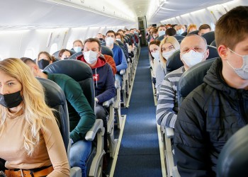 Brasil vuelve a exigir el uso obligatorio de barbijo en aeropuertos y aviones