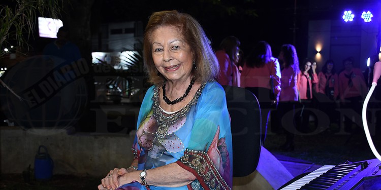 REFERENTE DEL CANTO. La profesora Bebi D’Indio