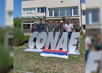 Los estudiantes de la EPET 18 despegaron su satélite en Córdoba