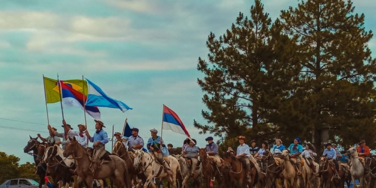 TRADICIONAL. Cabalgata Internacional desde San Vicente hasta Fracrán.