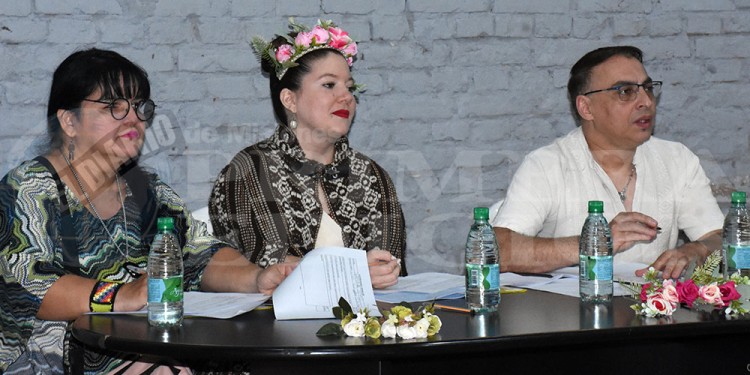 Pese al mal tiempo, Posadas revivió el desfile por el Día de la Tradición