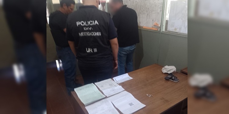DETENCIÓN. Se presentó con los papeles del Clío y lo detuvieron.