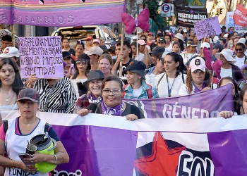 25N: marcharon en Posadas por “las que no están” y por “las que quedan”