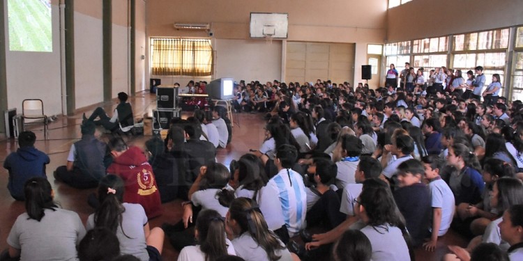 MUNDIAL PASADO. Cada cuatro años, la escuela busca que el Mundial sirva para que los chicos aprendan.