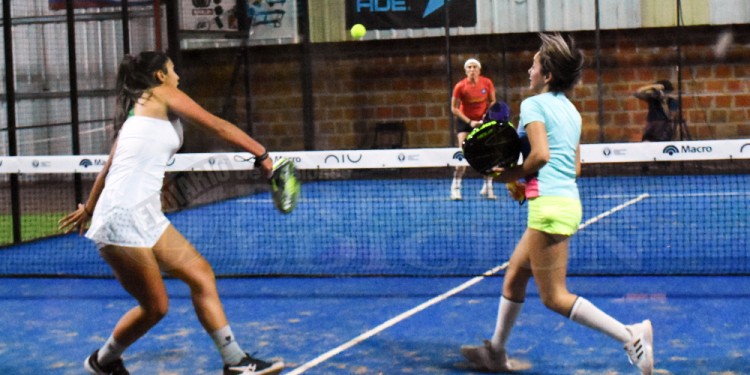 A JUGAR. Las ladies serán protagonistas durante la competencia que se disputará en complejos de Posadas.