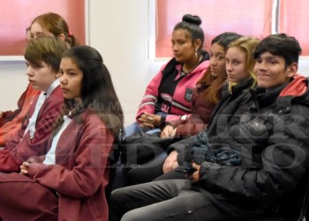 Distinguieron a jóvenes escritores misioneros