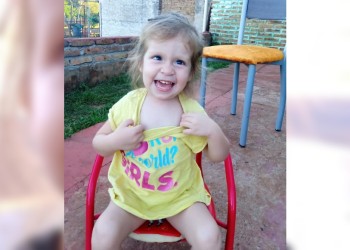 Realizan una campaña solidaria para que la pequeña Sofía pueda ver