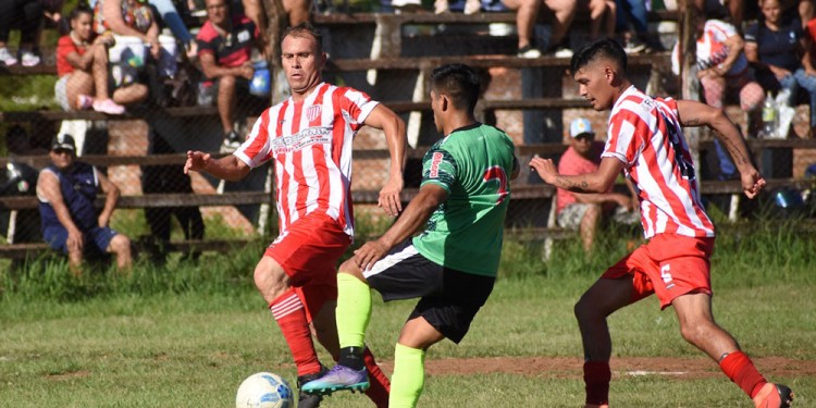 HAGAN JUEGO. Hoy se juega el partido más esperado del certamen.