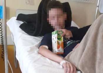 “Tomá, tomá o vamos a matar a tus mejores compañeros de grado”