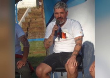 El “Burrito” Ariel Ortega revolucionó el Alto Paraná