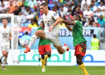 Camerún y Serbia se mataron a goles en un empate que no le sirve a ninguno