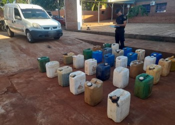 Un peligro: llevaba 600 litros de combustible en un utilitario