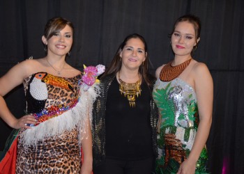 La moda misionera se apodera de la pasarela en el Parque de las Naciones