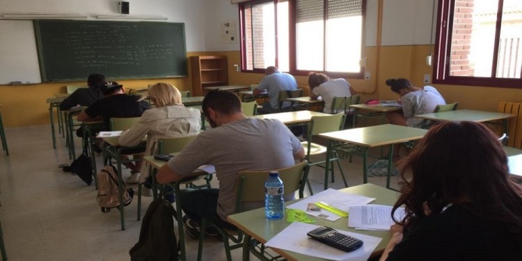 ALTERNATIVAS. Aparte de la terminalidad primaria y secundaria, las EPJA en Misiones ofrecen talleres de oficios para los que piden primario completo.