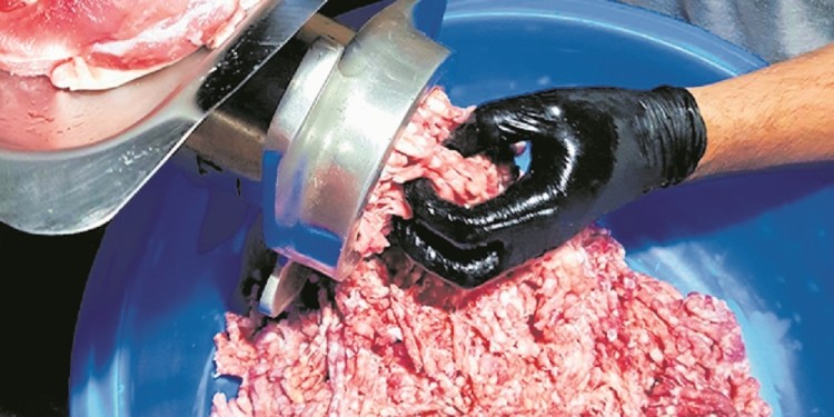 ALCANCE. La Ley aplica a pequeños productores de ovinos, caprinos, porcinos, conejos, nutrias de criaderos, pollos, gallinas, pavos, gansos, codornices y otros.