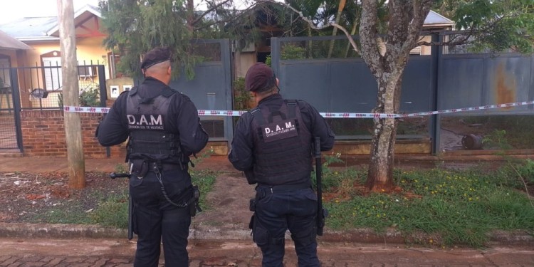 Efectivos de la DAM llegaron primeros a la escena en el barrio Terrazas.