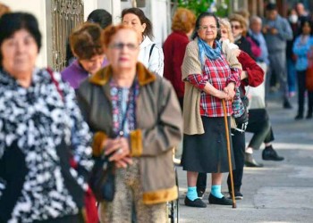 Jubilaciones vs inflación: los que cobran tres mínimos perderán $217.000 en el año