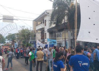 Protesta de organizaciones sociales en Desarrollo Social de la Nación