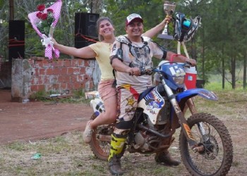Le pidió casamiento tras subir al podio en el Misionero de Rally