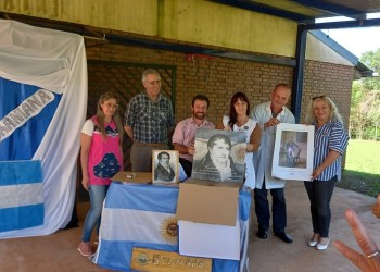 La Escuela Nº65 de San José recibió cerámica ilustrativa para el monumento conmemorativo de Belgrano