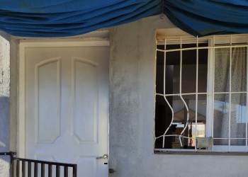 Roban en  jardín maternal de Itaembé Guazú y vecinos se ponen en alerta