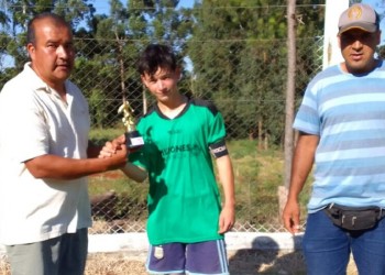 La pelota no para en San Pedro