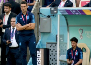 Lionel Scaloni: “Es un día triste, pero no queda otra que levantarse”