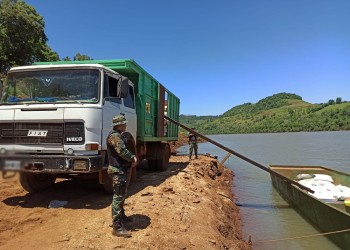 Prefectura incautó más de 13 toneladas de maíz y soja en El Soberbio