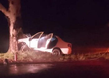 Taxista falleció tras chocar contra un árbol en Itaembé Guazú