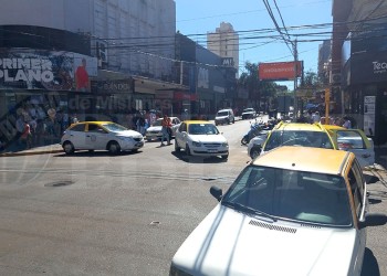 La Municipalidad pidió a la Justicia que desaloje la protesta de taxis
