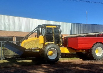 Misiones ya cuenta con un tractor bombero y se avanza en otra unidad