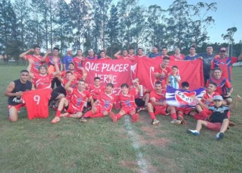 Independiente se coronó en Apóstoles