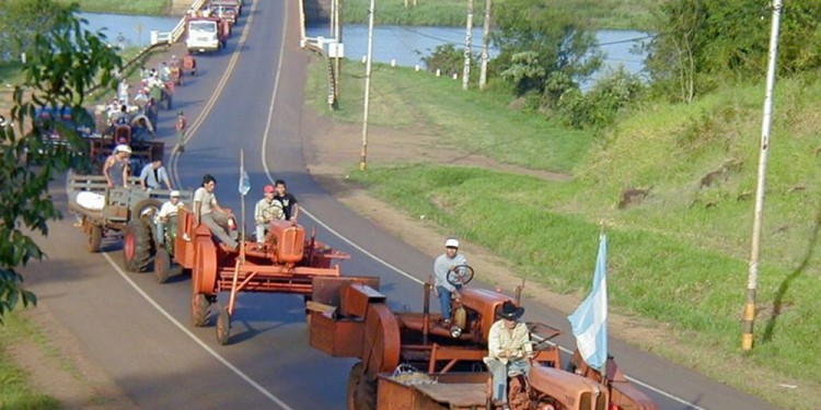 PROTESTAS. Miles de yerbateros rechazaron la desregulación del mercado.
