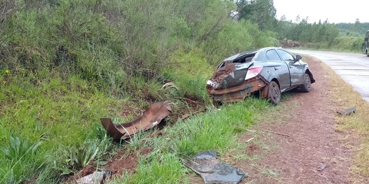 Un automóvil despistó sobre a ruta 14