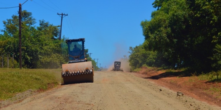 A PLENO. La mejora en los accesos de los barrios no se detienen./ Foto Gentileza MP