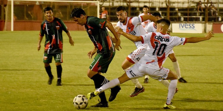 AL ESCRITORIO. Brown venció en cancha a Guaraní, pero estos protestaron. El Tribunal no hizo lugar al reclamo.