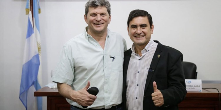 Diego Rodríguez Larcher y el intendente Fabio Martínez. (Foto: Municipalidad Eldorado)